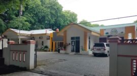 Kantor Dinas Kesehatan Kabupaten Langkat di Kelurahan Kwala Bingai, Kecamatan Stabat, Langkat.