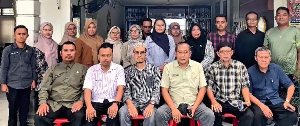 Keluarga Besar SMAN 1 Stabat mendukung Polri tetap langsung di bawah Presiden.