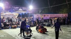 Pagelaran Seni Budaya dan Suoran Nusantara 2026 yang digelar Grup Kuda Lumping Singo Rawe di Lapangan Voli Tribun Stabat, Langkat.