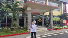 Pengadilen Sembiring, kuasa hukum RA membuat laporan ke Mapolda Sumut terkait penyebaran berita bohong.