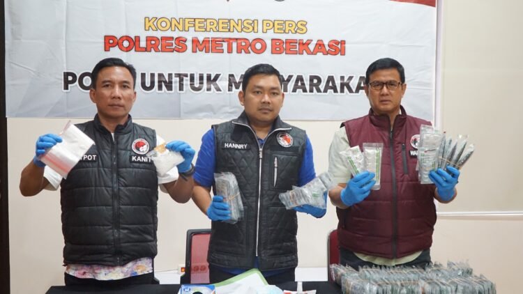 AKBP Hannry PH Tambunan saat menjabat sebagai Kasat Narkoba Polres Metro Bekasi.