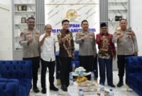 Kapolres Langkat AKBP Hannry PH Tambunan bersilaturahmi dengan Pimpinan DPRD Sumut Ricky Anthony.