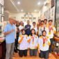 Atlet Taekwondo asal Sumatera Utara usai diberi wejangan oleh Ketua Penasehat Pengprov TI Sumut H Musa Rajekshah sebelum diberangkatkan ke Jakarta.