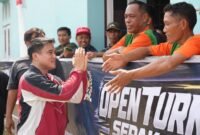 Pimpinan DPRD Sumut Ricky Anthony saat membuka Turnamen Sepak Takraw RA Cup I 2026 di Kelurahan Sidomulyo, Kecamatan Stabat, Langkat.